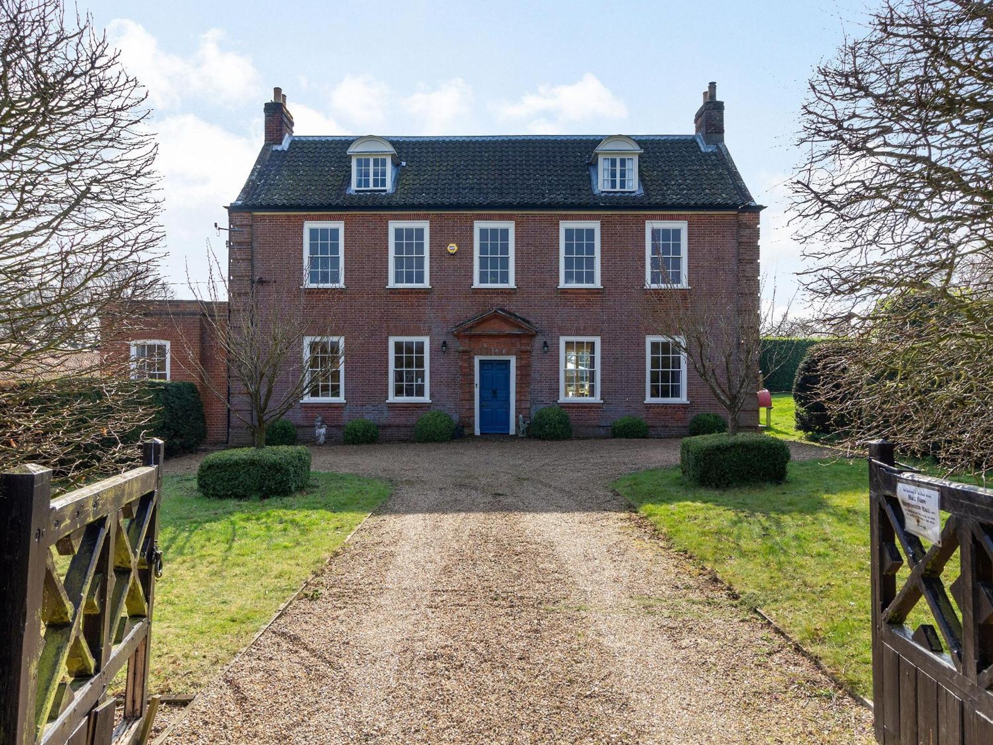 Hemblington Hall Arts And Leisure Ltd South Walsham Exterior photo